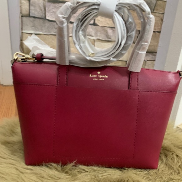 Authentic Kate Spade leather satchel/zip Crosby🌹 - Picture 2 of 12